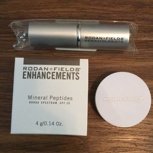 Rodan & Fields powder & brush